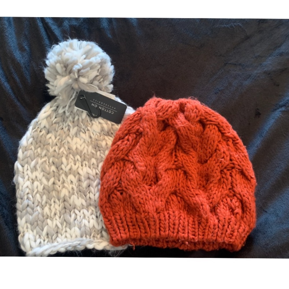 Knitted beanie